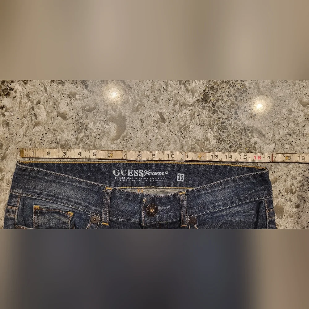 GUESS Jeans - Picture 7 of 9